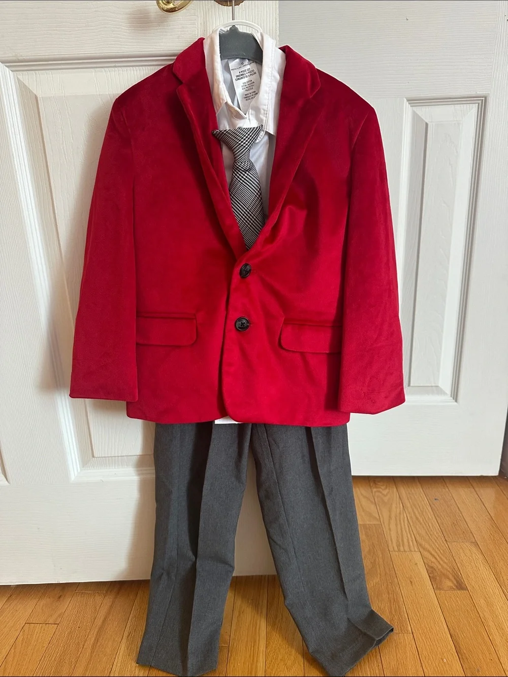 Boys 4 piece Special Occasion Set!